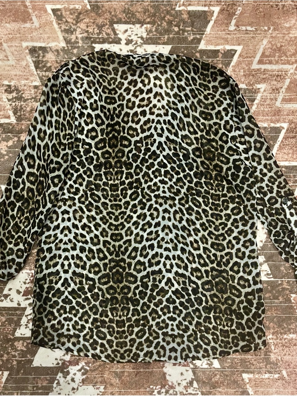 Leopard Print Button-Up Blouse - Picture 5 of 5